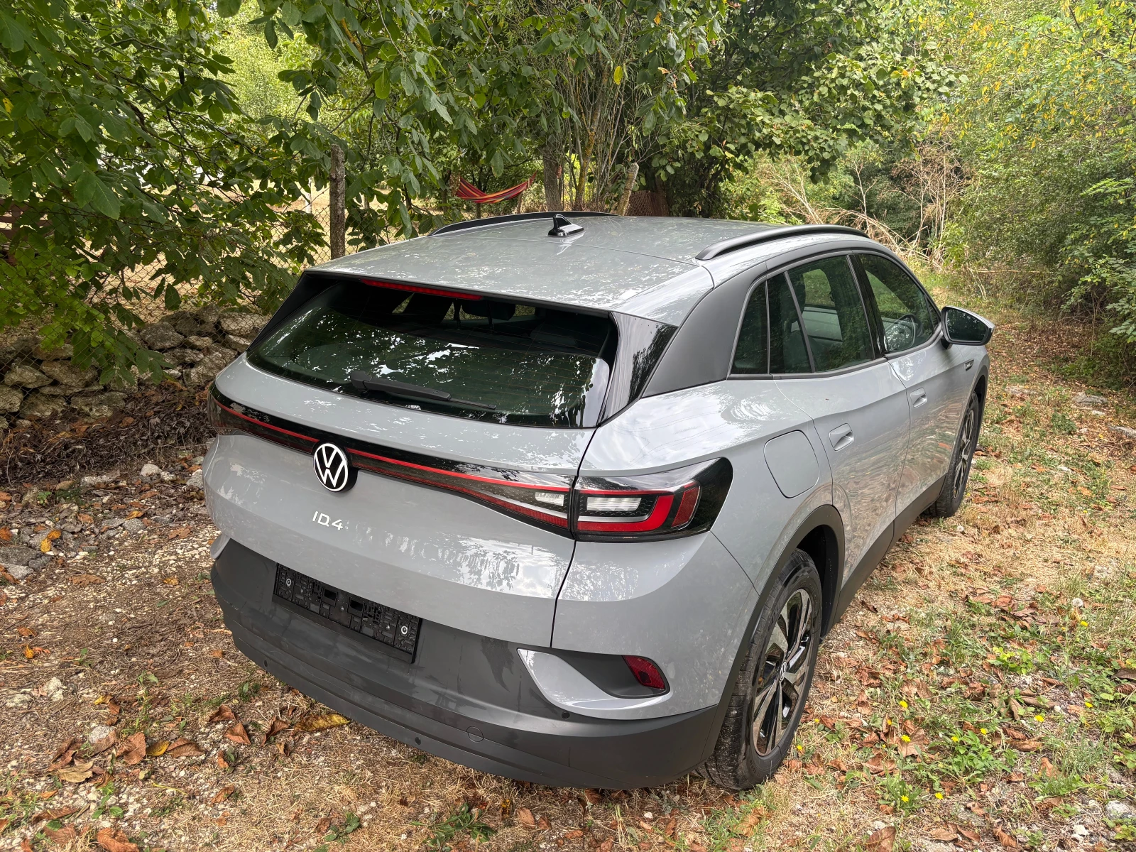 VW ID.4 Pure, снимка 4 - Автомобили и джипове - 55876552