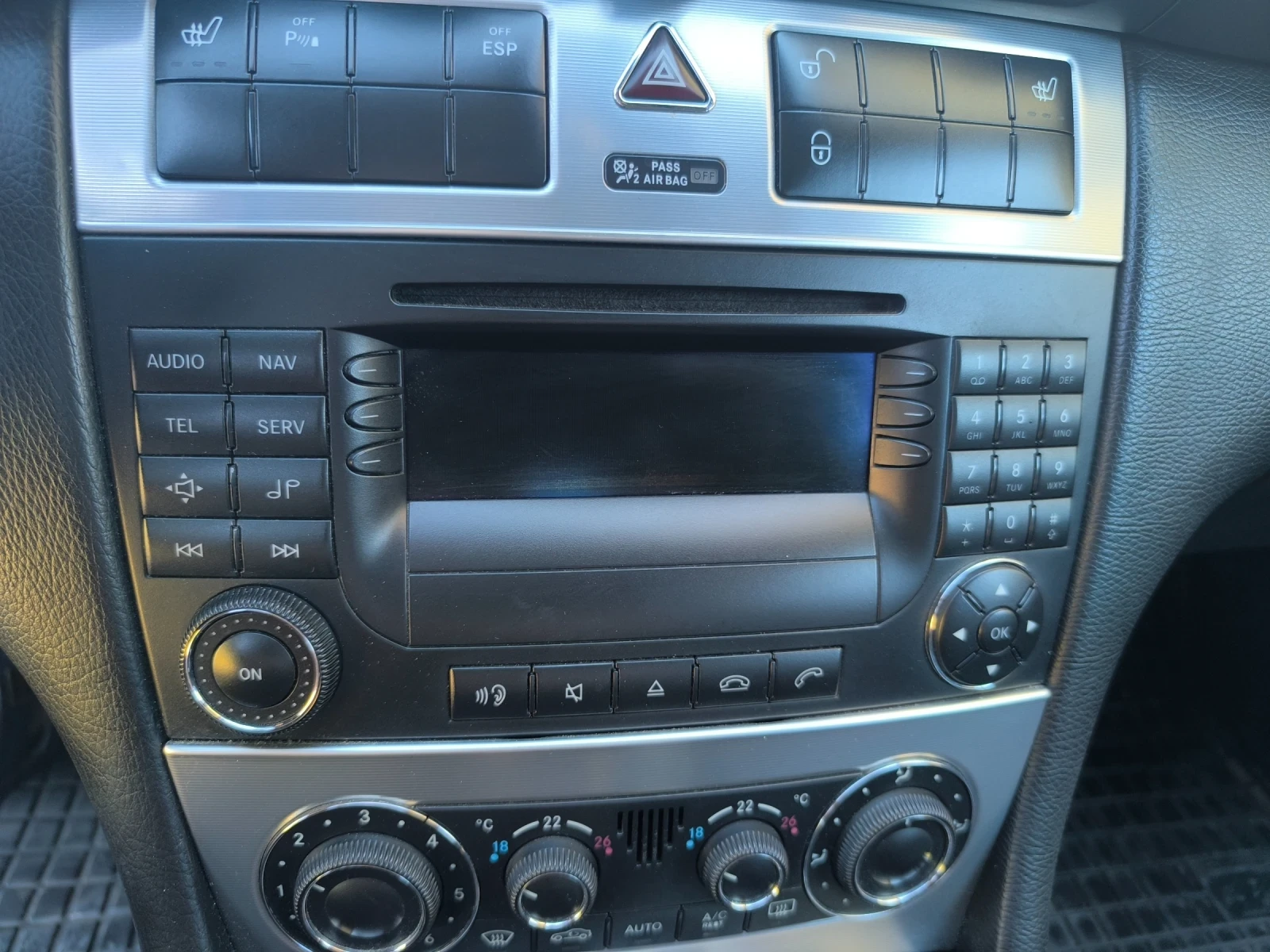 Mercedes-Benz C 220, снимка 10 - Автомобили и джипове - 55955536