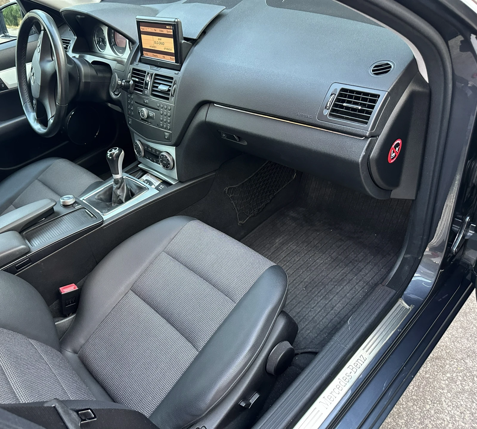 Mercedes-Benz C 180 c180 Kompressor, снимка 14 - Автомобили и джипове - 56228154