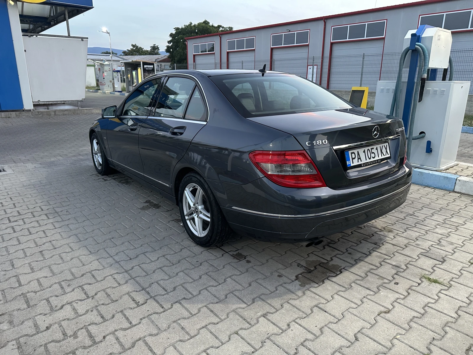 Mercedes-Benz C 180 c180 Kompressor, снимка 4 - Автомобили и джипове - 56228154
