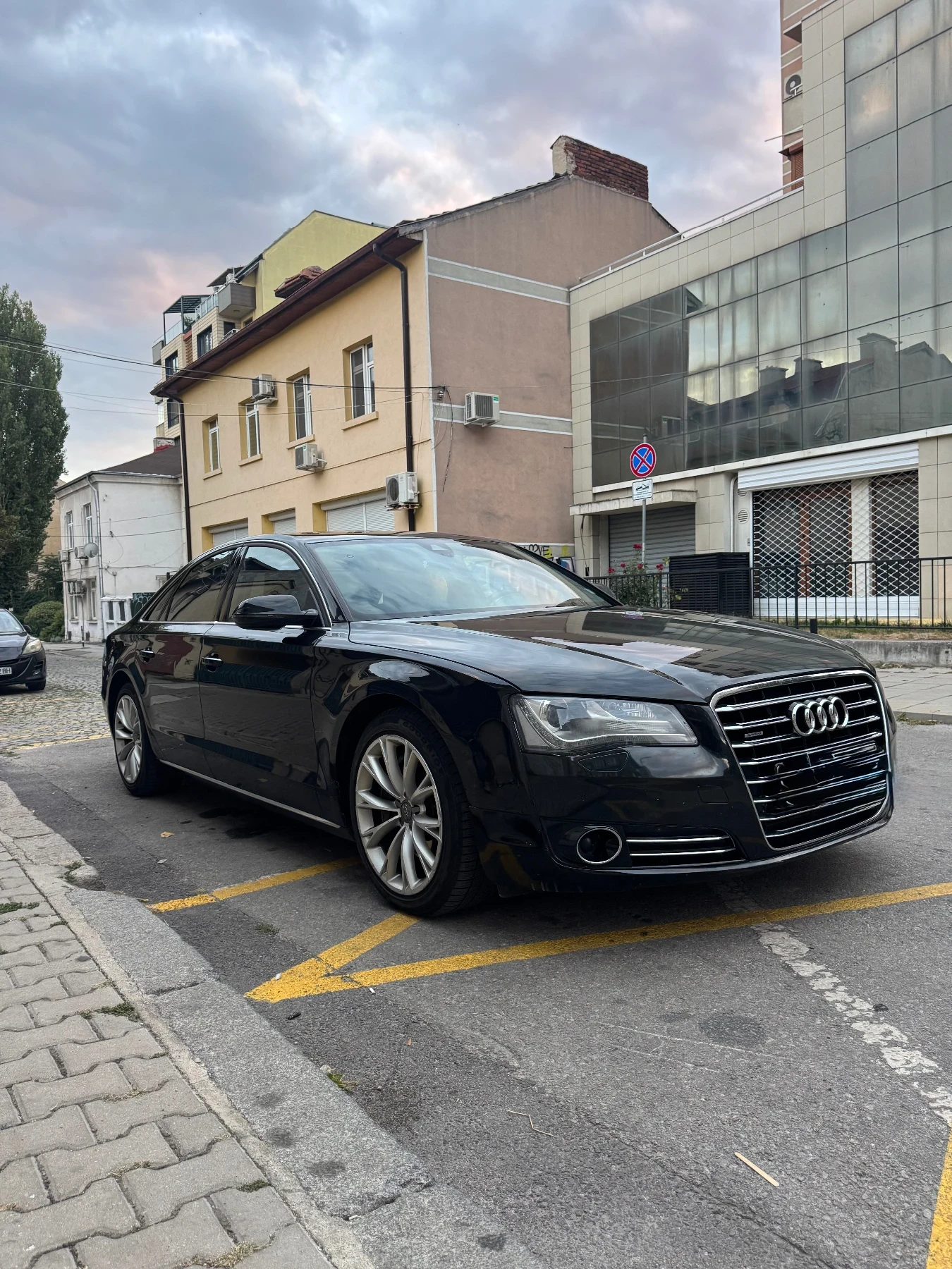 Audi A8 3.0 TDI, снимка 2 - Автомобили и джипове - 56259086