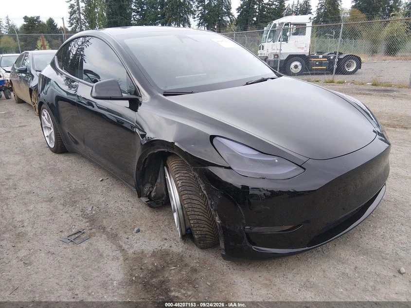 Tesla Model Y PERFORMANCE DUAL MOTOR ALL-WHEEL DRIVE, снимка 3 - Автомобили и джипове - 56424802