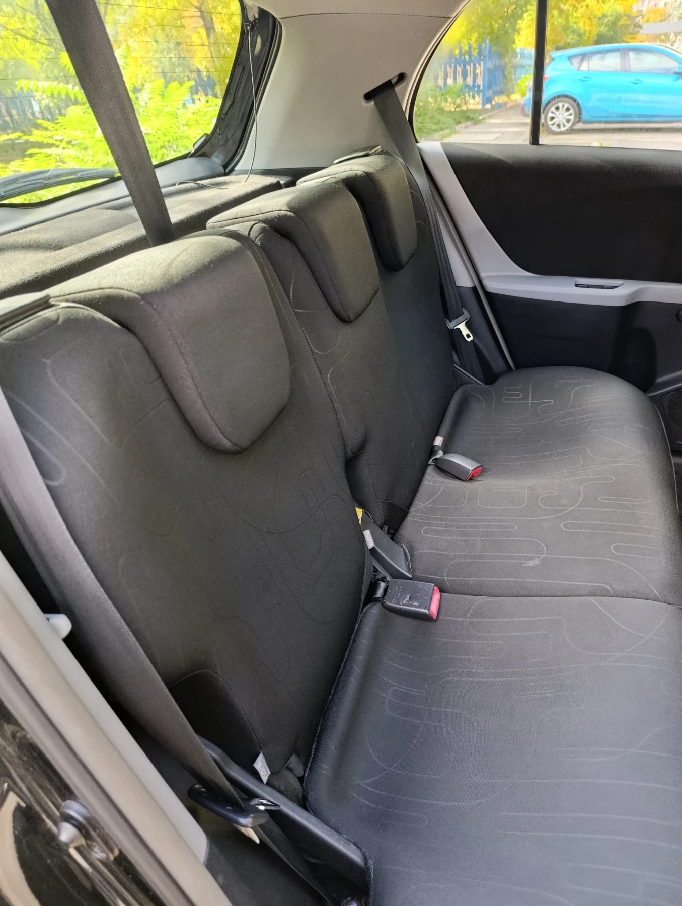 Toyota Yaris, снимка 10 - Автомобили и джипове - 56438976