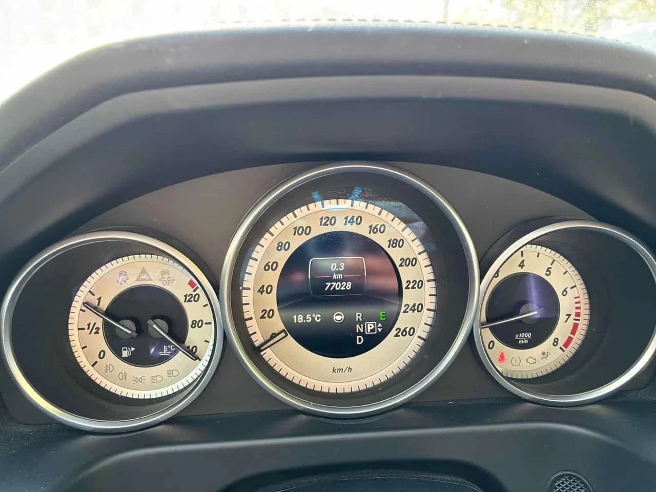 Mercedes-Benz E 400, снимка 8 - Автомобили и джипове - 56685101