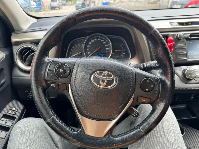 Toyota Rav4, снимка 10 - Автомобили и джипове - 45159017