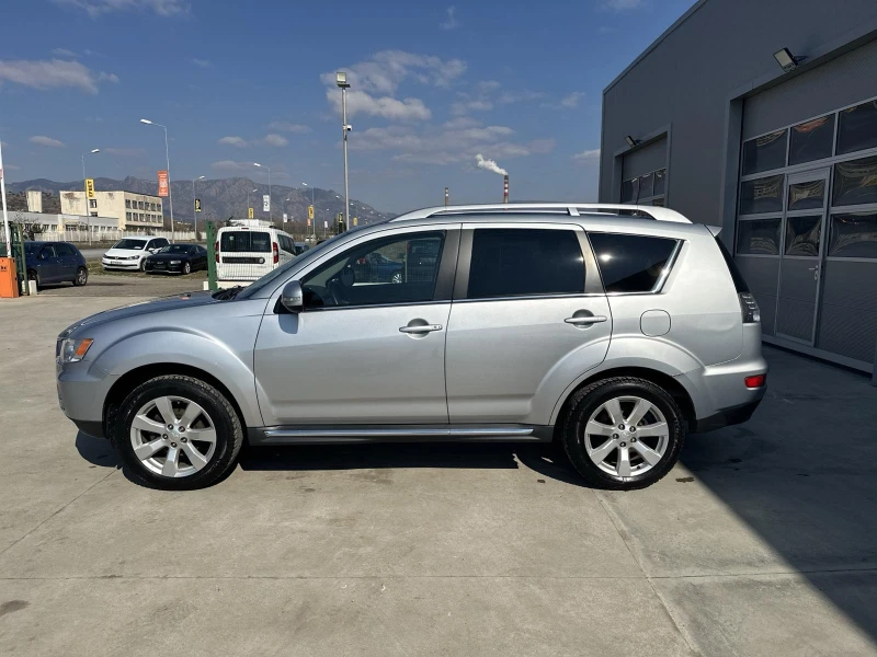 Mitsubishi Outlander 2.2* DI-D Instyle* 4x4* 7-Места, снимка 8 - Автомобили и джипове - 49342968