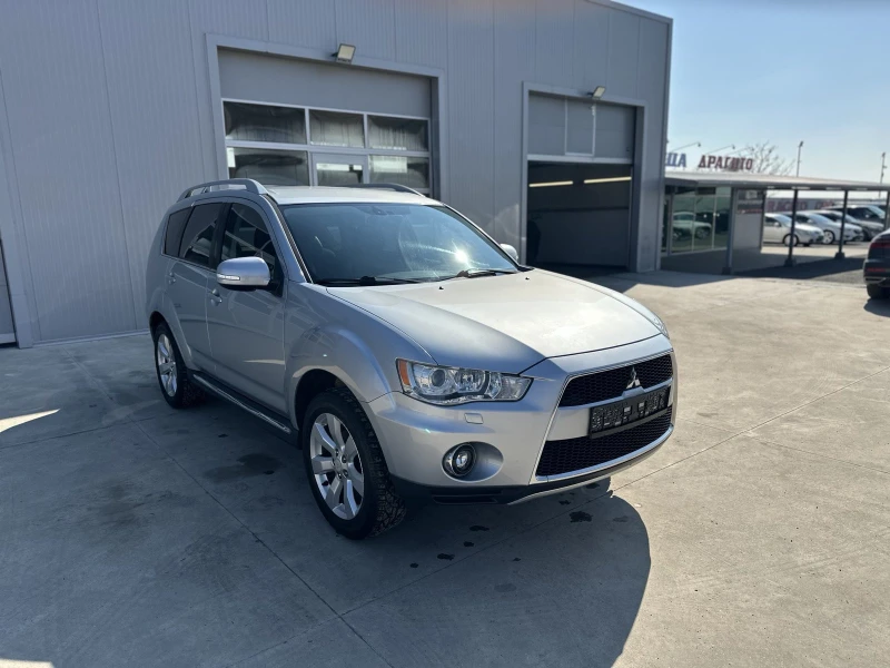 Mitsubishi Outlander 2.2* DI-D Instyle* 4x4* 7-Места, снимка 3 - Автомобили и джипове - 49342968