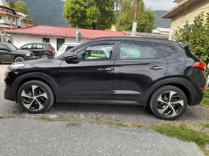 Hyundai Tucson Джип 2.0, снимка 2 - Автомобили и джипове - 51807995