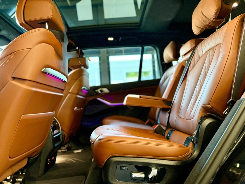 BMW X7 XDrive* 40d* M pack* Гаранционен* Лизинг* 7-Местен, снимка 14 - Автомобили и джипове - 51760394