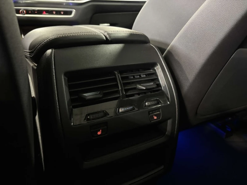 BMW X5 xDrive40i| AWD| NAV| HUD| 3DCAM| PANOROOF| AMBIENT, снимка 13 - Автомобили и джипове - 53108989