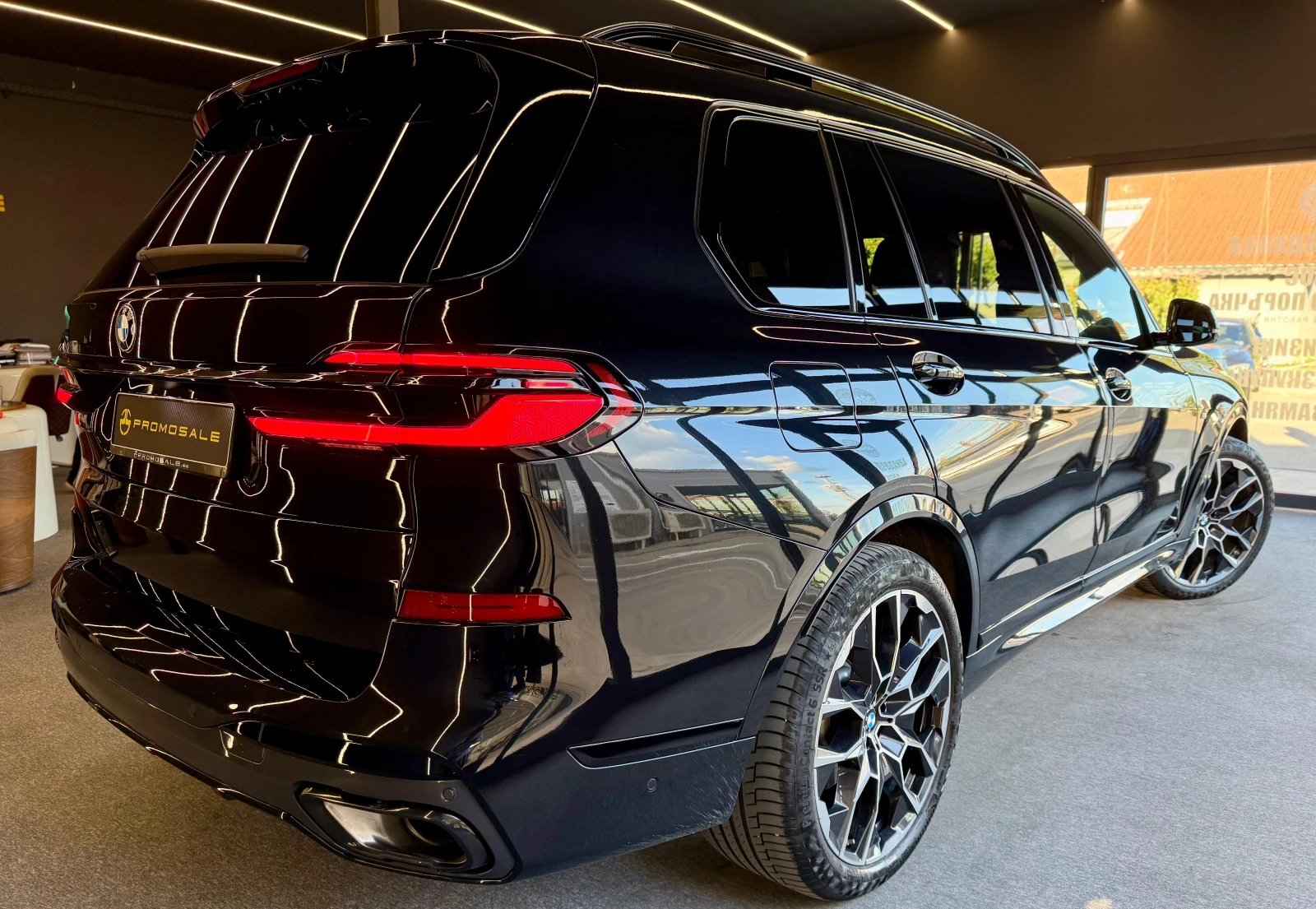 BMW X7 XDrive* 40d* M pack* Гаранционен* Лизинг* 7-Местен - изображение 6