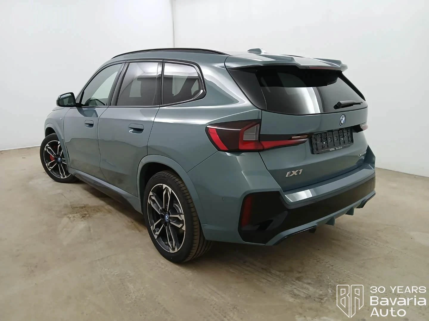 BMW iX1 30 xDrive M Sport Paket - изображение 2