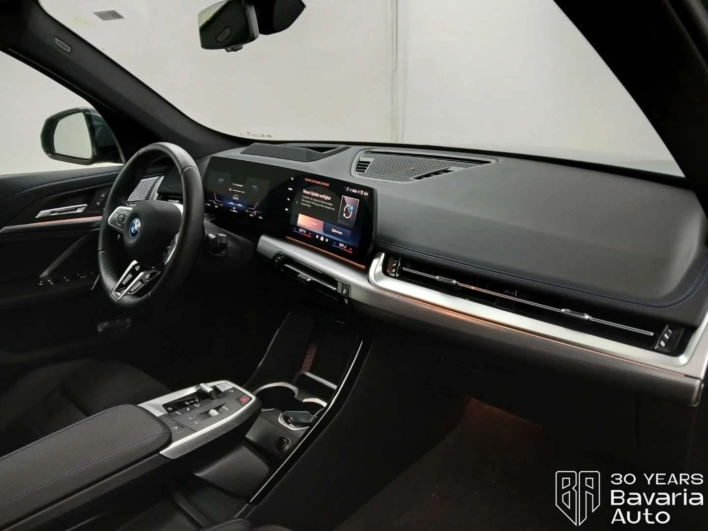 BMW iX1 30 xDrive M Sport Paket - изображение 7