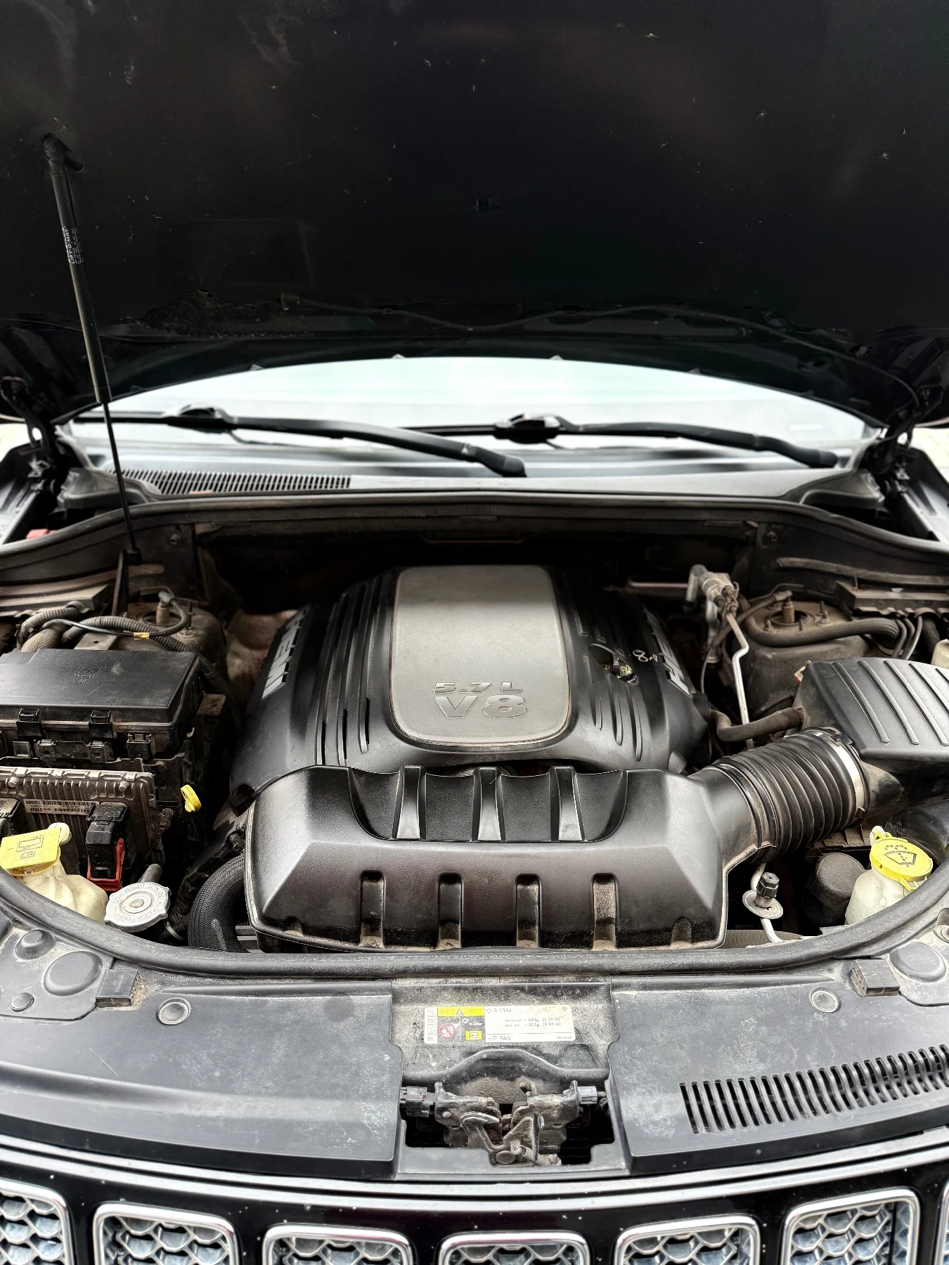 Jeep Grand cherokee НАЛИЧЕН* 5.7HEMI* Summit* 8ZF* Всички екстри* , снимка 17 - Автомобили и джипове - 53917739