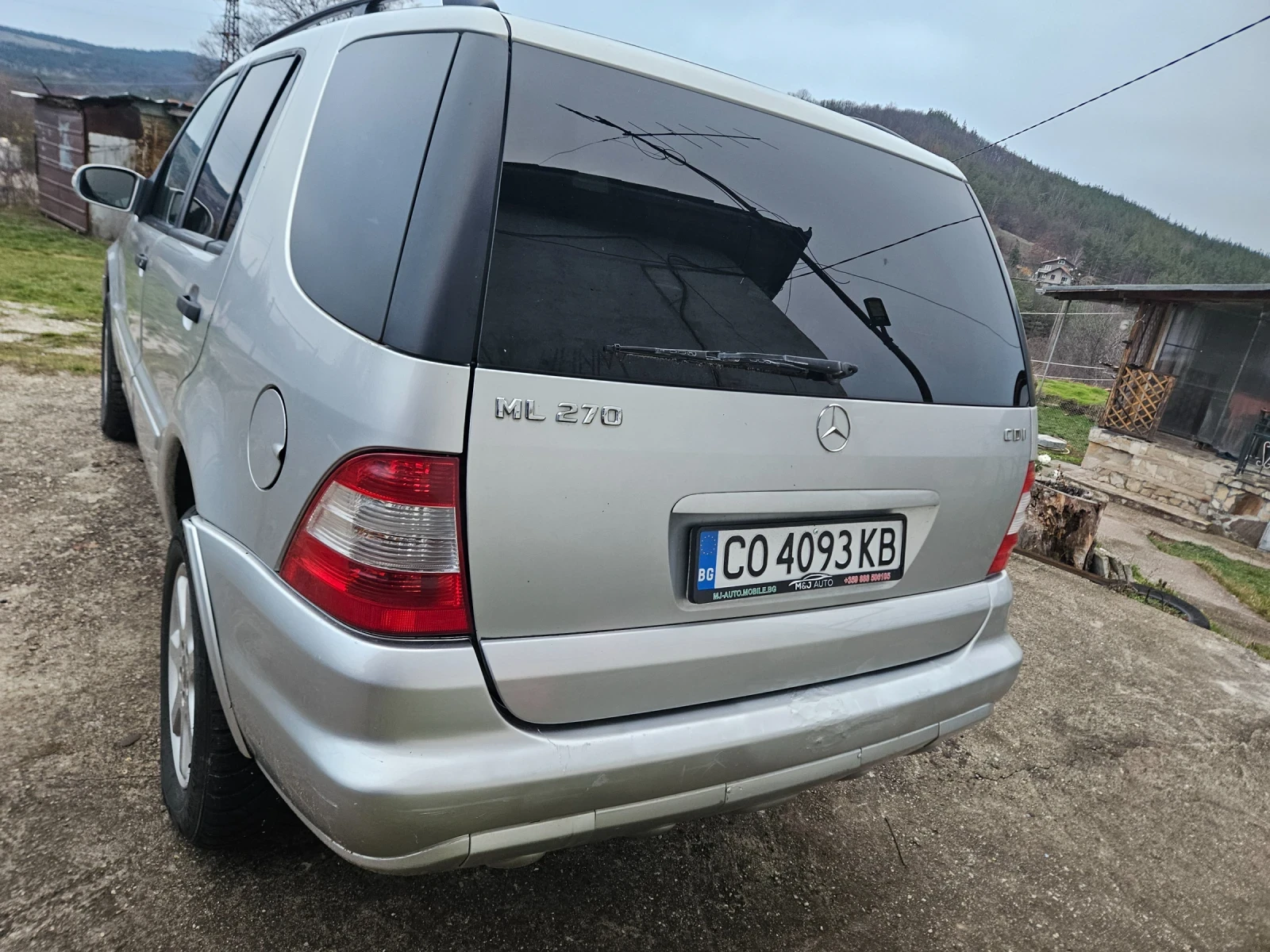 Mercedes-Benz ML 270 2.7D, снимка 4 - Автомобили и джипове - 53921535
