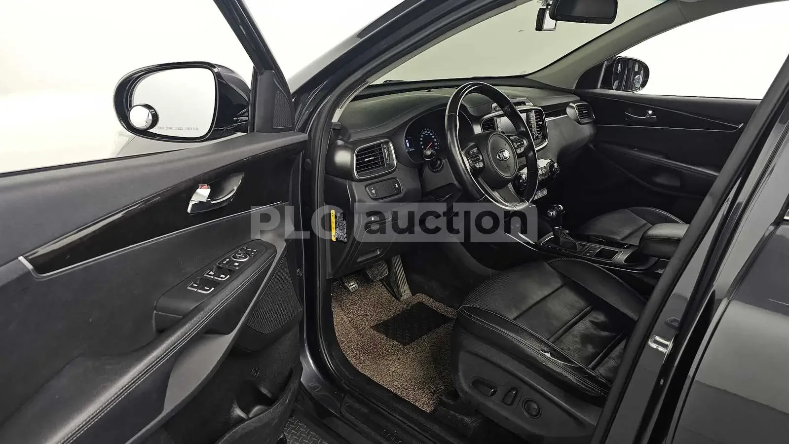 Kia Sorento, снимка 11 - Автомобили и джипове - 54205124