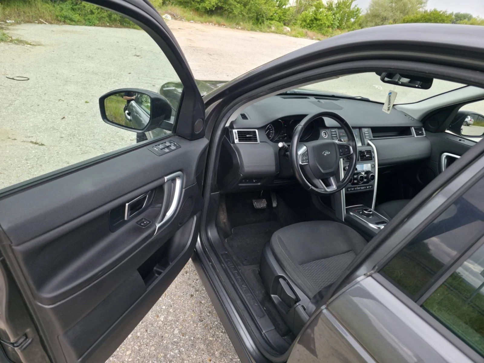 Land Rover Discovery Sport, снимка 14 - Автомобили и джипове - 54824674