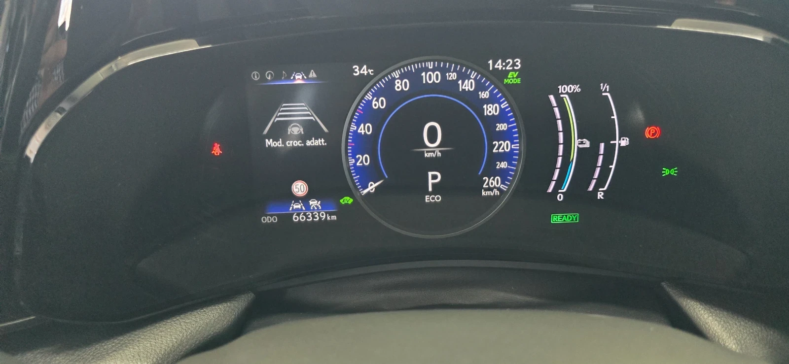Toyota Rav4 Luxury Premium 2.5 Plug In Hybrid 306 к.с.4х4, снимка 9 - Автомобили и джипове - 55083467