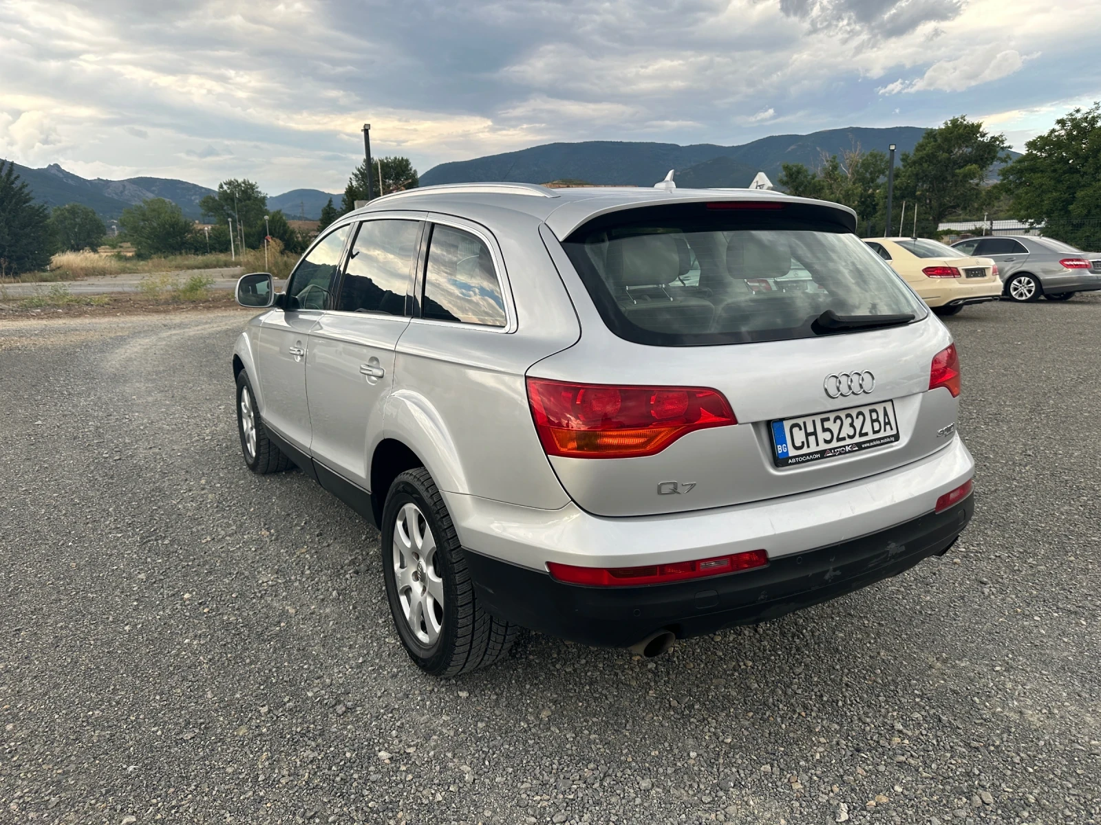 Audi Q7 3.0TDI* 233к.с* 7 МЕСТЕН* ПАНОРАМА* НАВИГАЦИЯ, снимка 6 - Автомобили и джипове - 55225670