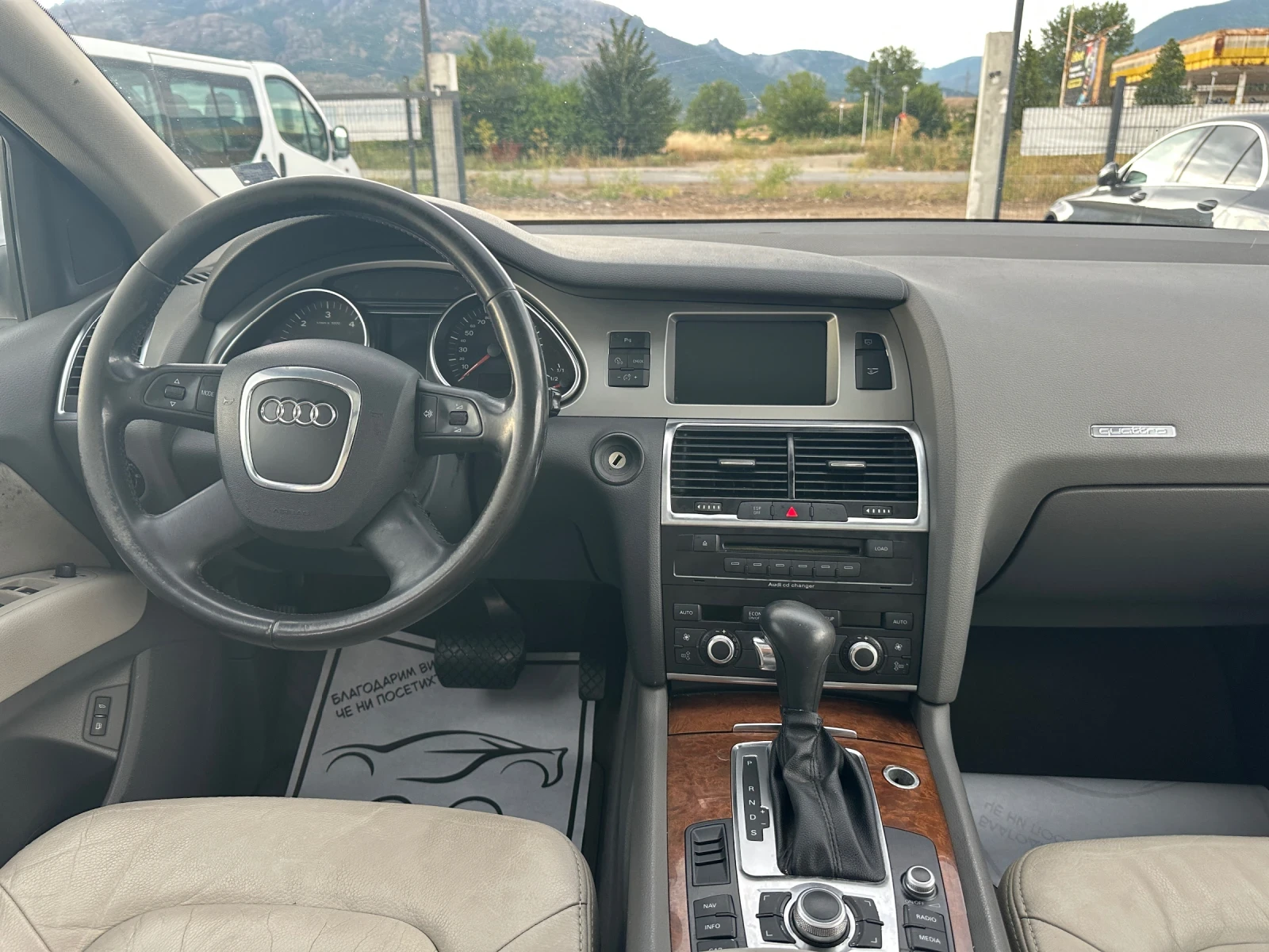 Audi Q7 3.0TDI* 233к.с* 7 МЕСТЕН* ПАНОРАМА* НАВИГАЦИЯ, снимка 15 - Автомобили и джипове - 55225670
