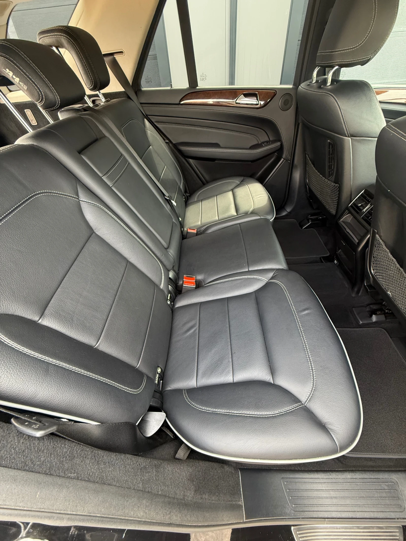 Mercedes-Benz ML 350 * AMG Пакет* Harman Kardon* , снимка 10 - Автомобили и джипове - 55971998