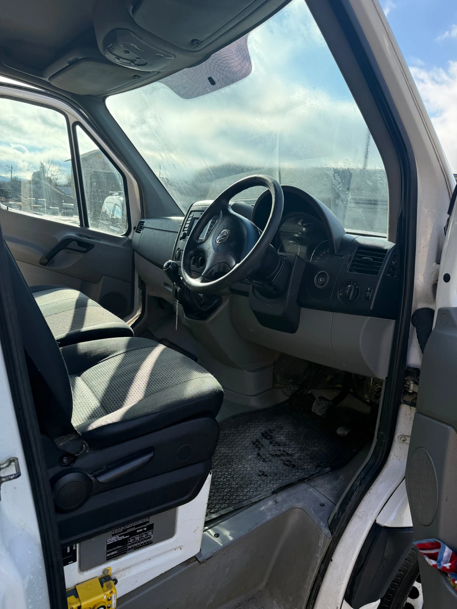 VW Crafter CR35 TDI - изображение 9