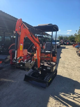 Багер Hitachi 1.5 тон, Кубота двигател, снимка 3