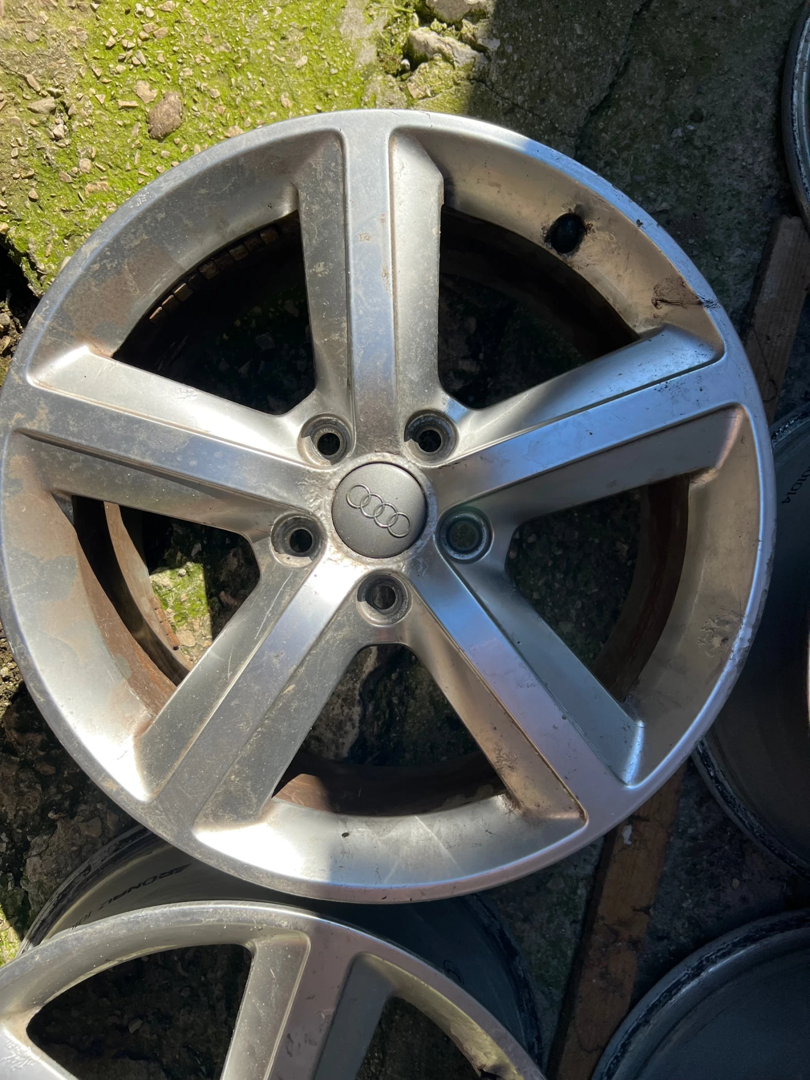 ������ | Mobile.bg � ����������� 4