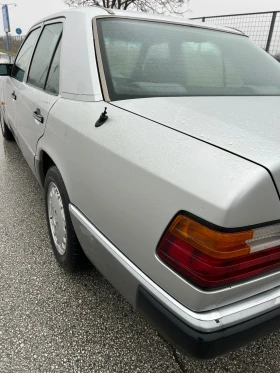 Mercedes-Benz 124, снимка 9