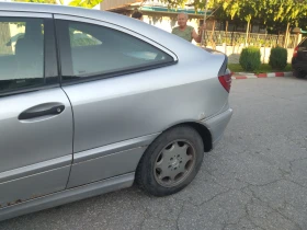 Mercedes-Benz C 220 Купе, снимка 6