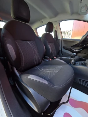 Peugeot 208 1.2i 82к.с, снимка 14