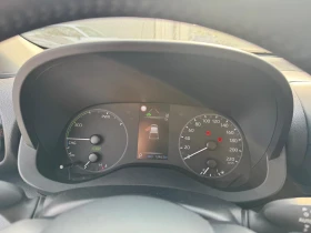 Toyota Yaris HYBRID 1.5 , снимка 8