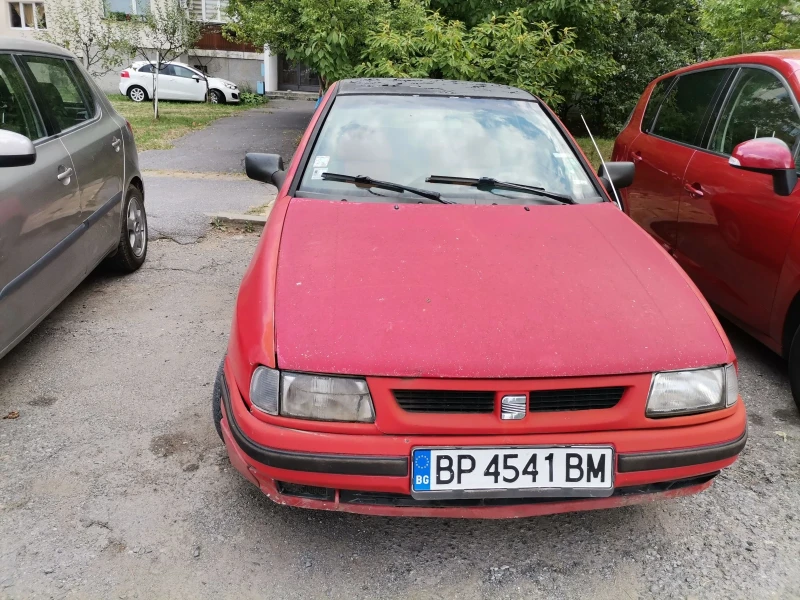 Seat Ibiza Бензин-газ , снимка 1 - Автомобили и джипове - 47473214