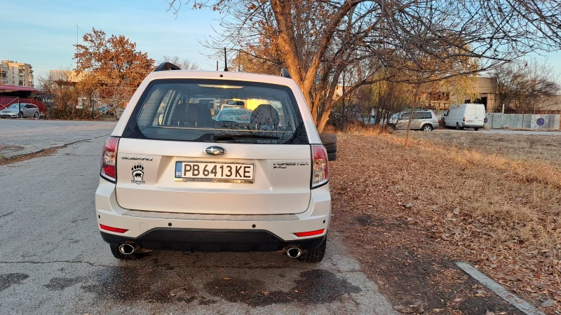 Subaru Forester, снимка 7 - Автомобили и джипове - 48028696