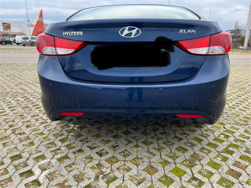 Hyundai Elantra, снимка 4 - Автомобили и джипове - 49208227