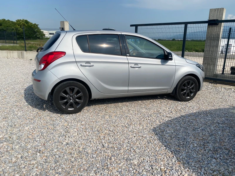 Hyundai I20 1.2, снимка 3 - Автомобили и джипове - 52635937