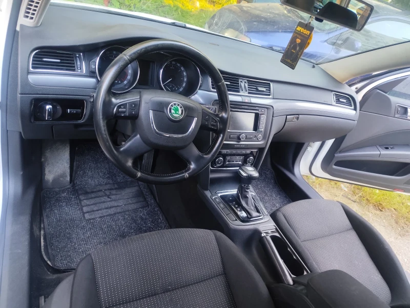Skoda Superb 2, 0 tdi, снимка 7 - Автомобили и джипове - 52367063
