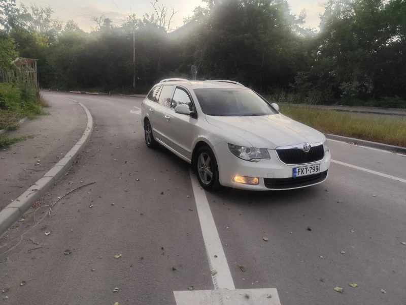 Skoda Superb 2, 0 tdi, снимка 2 - Автомобили и джипове - 52367063