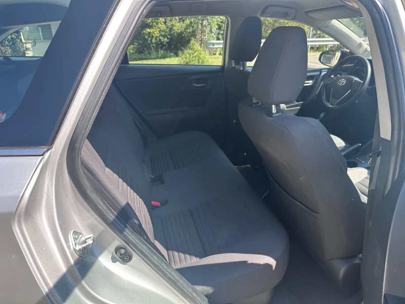 Toyota Auris TS Wagon 1.8 CVT HSD Luna, снимка 6 - Автомобили и джипове - 52198319