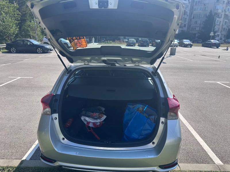 Toyota Auris TS Wagon 1.8 CVT HSD Luna, снимка 5 - Автомобили и джипове - 52198319