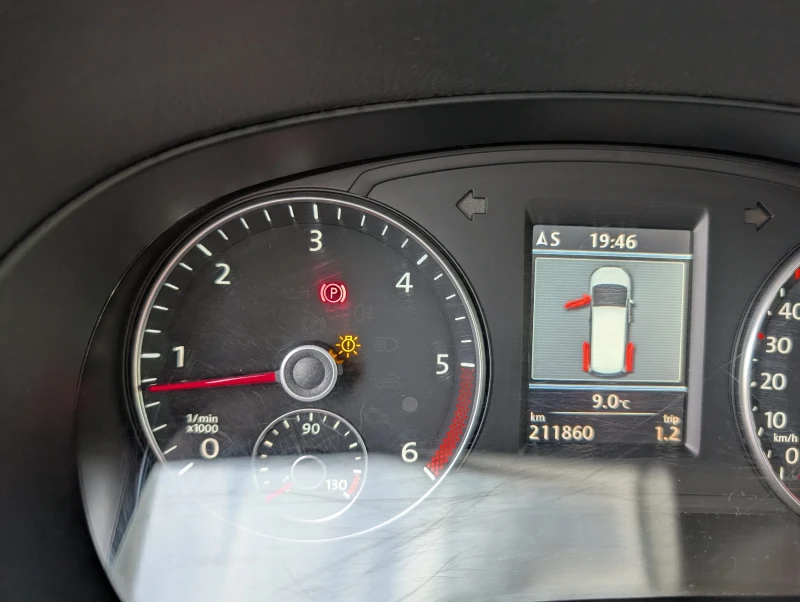 VW Sharan 2.0 TDI, снимка 16 - Автомобили и джипове - 51994173