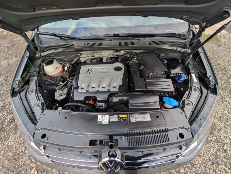 VW Sharan 2.0 TDI, снимка 17 - Автомобили и джипове - 51994173