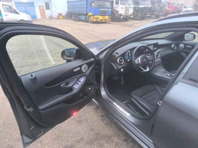 Mercedes-Benz C 220 194k 4MАТIK Мулти-лъч LedПанорама Burmester 360 Ka, снимка 9 - Автомобили и джипове - 52861092