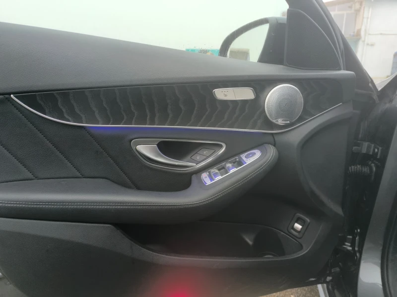 Mercedes-Benz C 220 194k 4MАТIK Мулти-лъч LedПанорама Burmester 360 Ka, снимка 15 - Автомобили и джипове - 52861092
