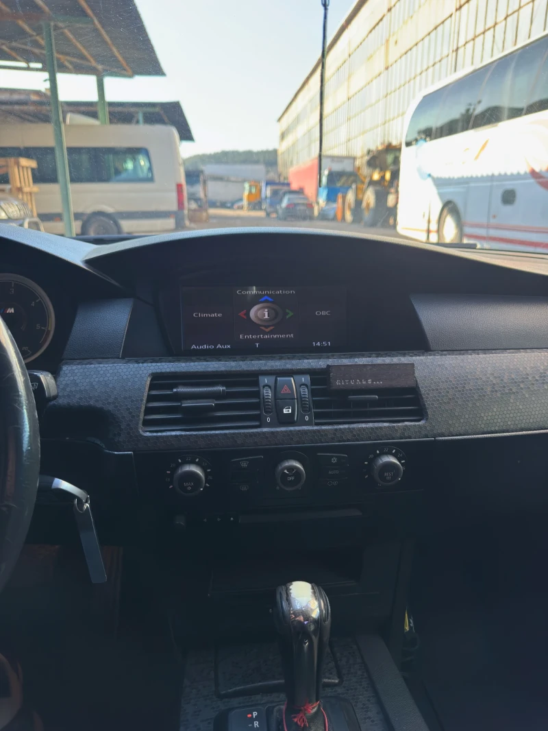 BMW 530, снимка 12 - Автомобили и джипове - 53157137