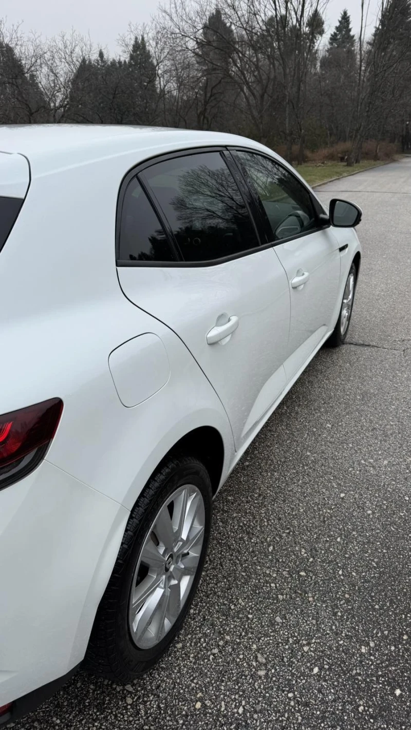 Renault Megane, снимка 12 - Автомобили и джипове - 53243049