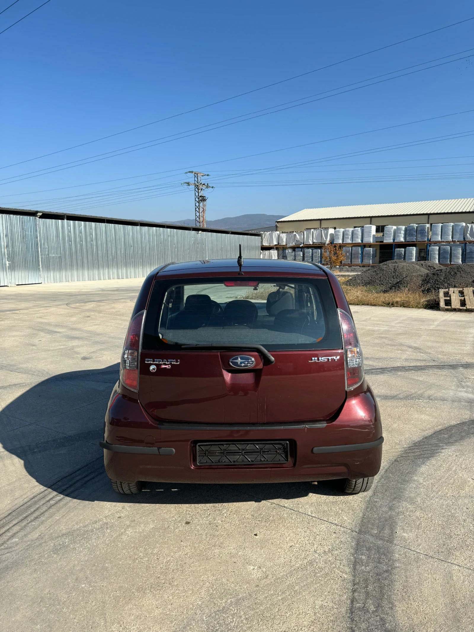 Subaru Justy Swiss 1.0 Top - изображение 3