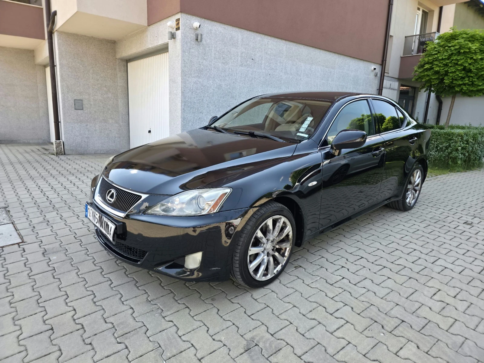 Lexus IS 220d  - изображение 8