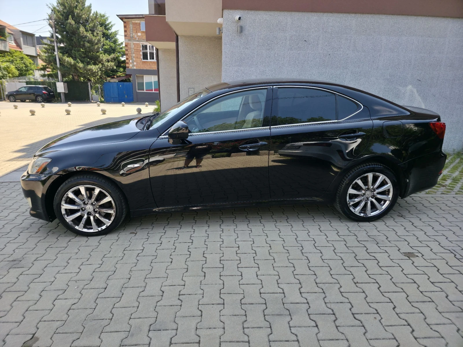 Lexus IS 220d  - изображение 7