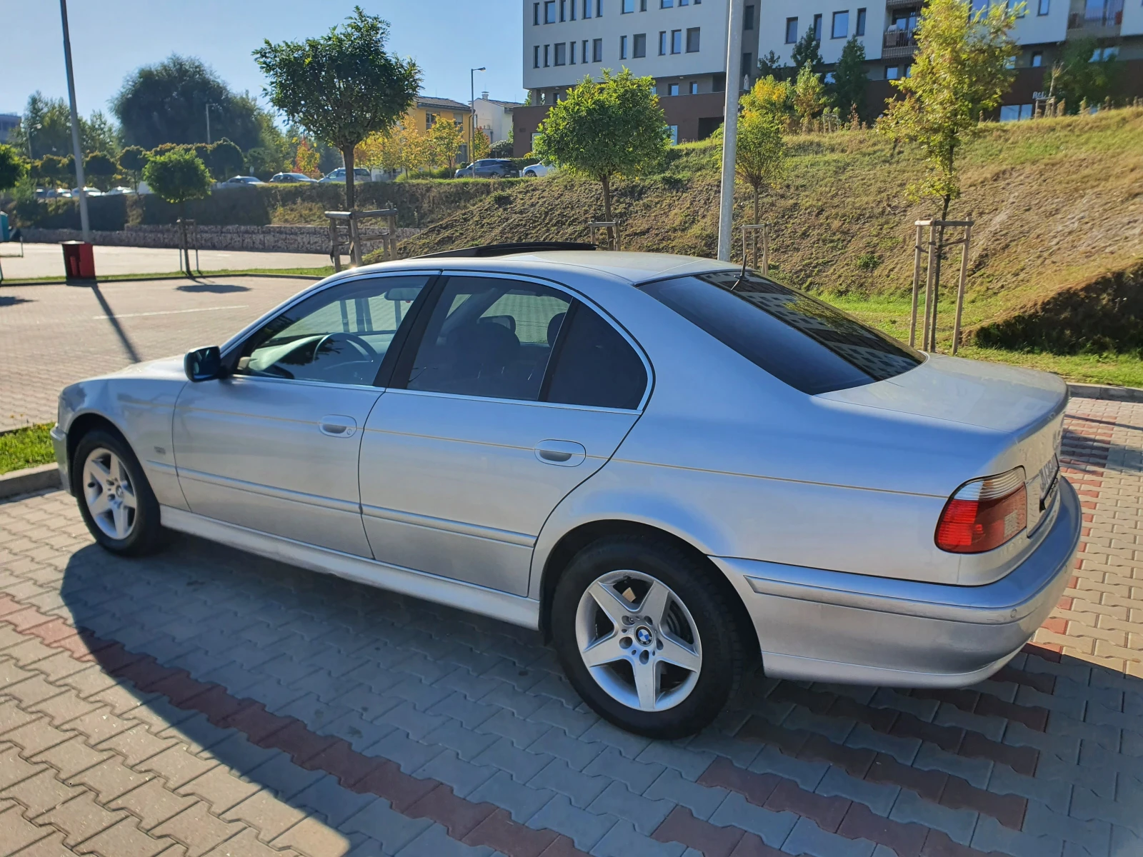BMW 525  - изображение 4